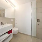 아파트호텔 Brera Serviced 3*
